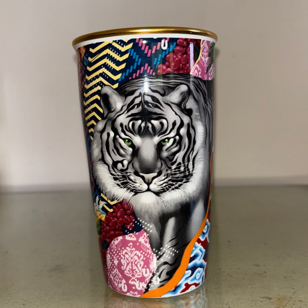 Starbucks - Tristan Eaton Limited Sumatra Tiger Ceramic Travel Cup/Tumbler  NEW - Picture 2 of 7
